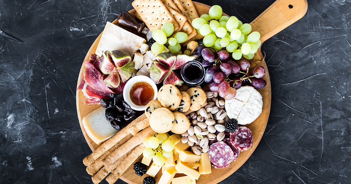 How to make the perfect picnic Charcuterie board